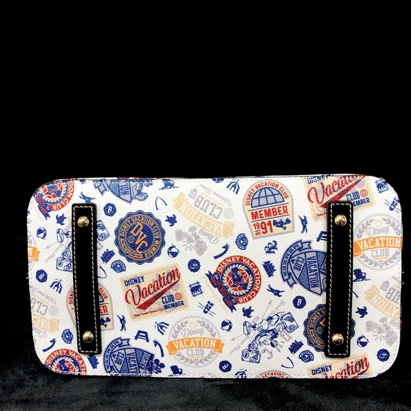 2021 Disney Parks Dooney & Bourke DVC Vacation Club Satchel Hand Bag Purse B NEW - Picture 5 of 6
